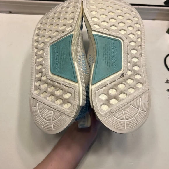 Adidas Shoes - Picture 3 of 4